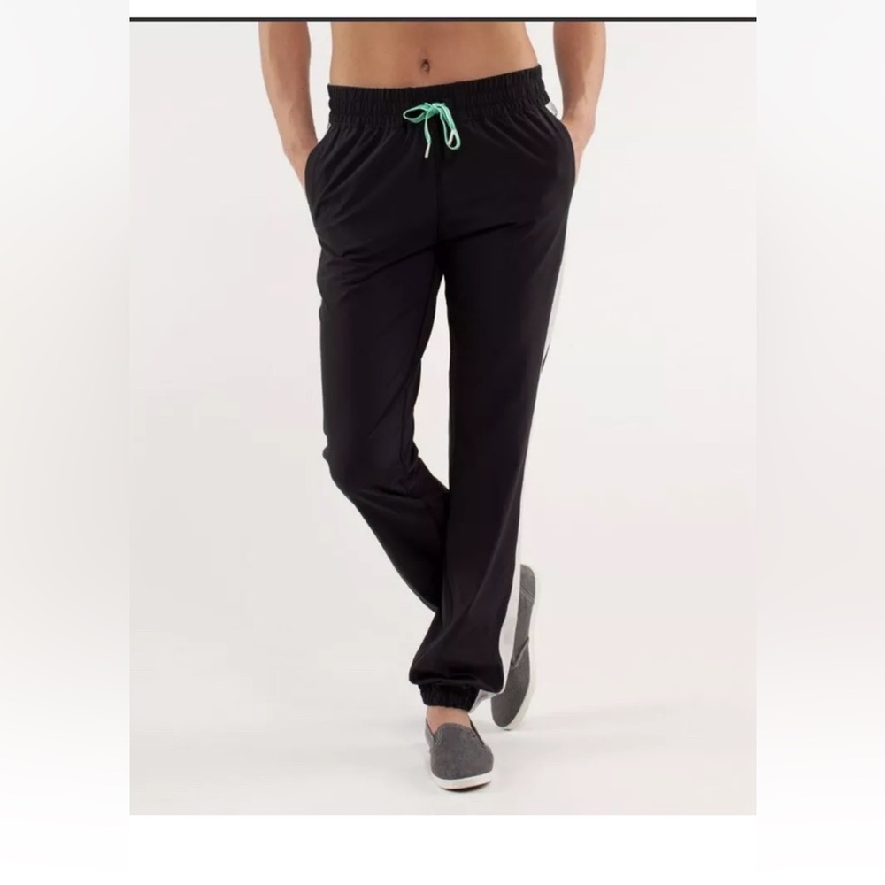 Lululemon work it out joggers( black/teal) - Picture 1 of 5